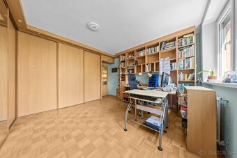 Predaj priestranný 4 izb. byt s garážou vo výbornej lokalite - 15