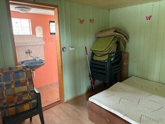 Záhrada s obytnou chatkou a vybavením Nitra, Lužianky - 15