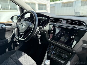 Volkswagen Touran 2.0 TDI Lounge DSG - 15