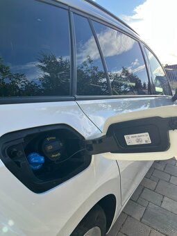 Predám Volkswagen Golf 8 Variant 2,0TDI - 15