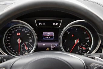 Mercedes-Benz GLS - 15