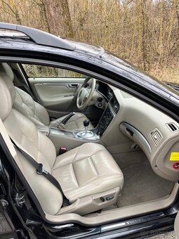 Volvo V70 D5 - 15