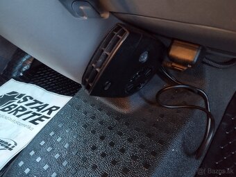 VW Volkswagen Caravelle 2.0TDI AUTOMAT DSG 8-miest 103 kW - 15