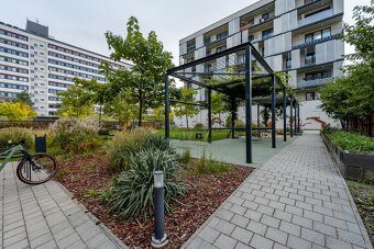 3i byt, ul. Strážovská 10 - NOVÁ TERASA, 79m2, terasa 25m2, - 15