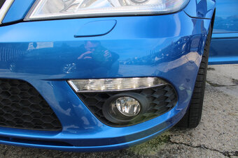 Škoda Octavia Combi 2.0 TDI CR DPF RS - 15