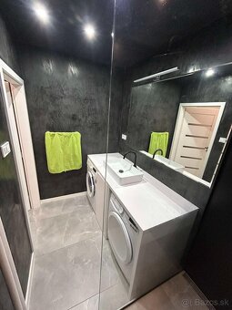 Veľkometrážny 3 izbový byt v centre - 15