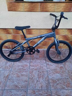 Vector R111 synchro cestný bicykel ,Kellys - 15