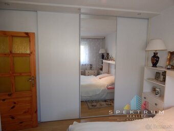 SPEKTRUM REALITY- Na Predaj 3-izbový byt, 82 m2, Handlová, u - 15