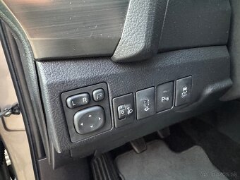 Toyota Auris  1.6 97kW 78.000km - 15