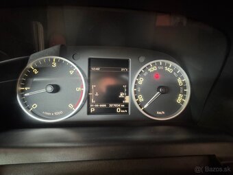 Land Rover Discovery 4 HSE - 15