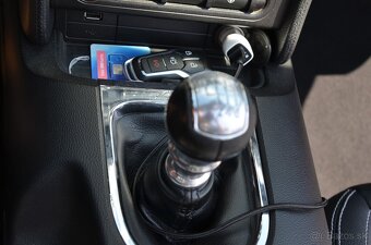 Ford Mustang 3.7 V6 Cabrio, 224kw, M6 - 15