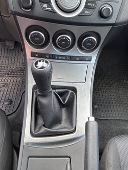 Mazda 3 - 15