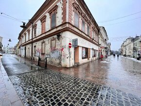 Prenájom 2 izbového bytu v historickom centre - Kováčska - 15