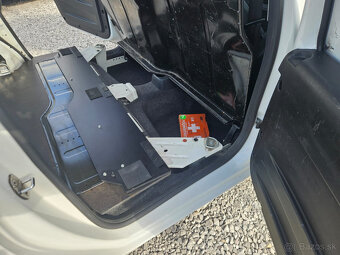 Škoda Praktik Roomster 1.2 TSI - 15