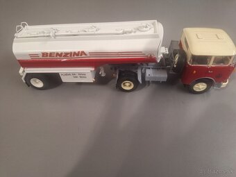 Modely nakladnych aut 1:43 - 15