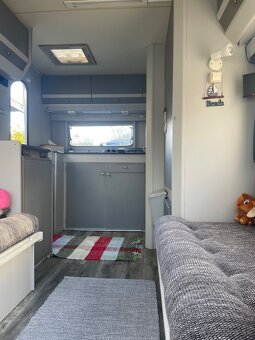 Predám zrekonštrovaný obytný príves - 15