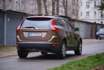 Predám Volvo XC60 2.4 D, 4x4, automat - 15