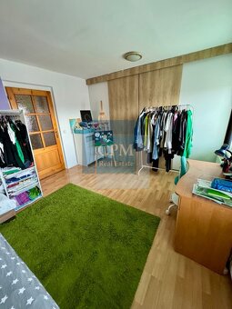Ponúkame na predaj príjemný 5- izbový dom v obci Dobrohošť - 15