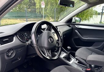 Škoda Octavia combi 2.0 tdi Style - 15