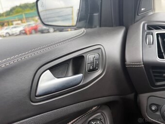 Ford Kuga 2.0 TDCi Vignale A/T AWD -137tis.KM-2017- - 15