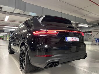Porsche Cayenne 4x4 A/T - 15