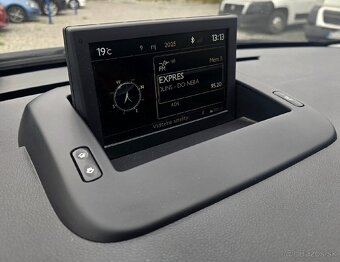 Peugeot 5008 2.0Hdi Allure Rezervované - 15