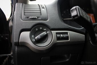 Škoda Octavia Combi 2.0 TDI Ambiente MAX - 15