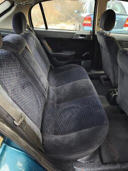 Opel Astra G na náhradné diely - 15