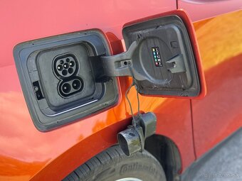 BMW i3 60Ah+REX FULL VÝBAVA 8xDisky - 15