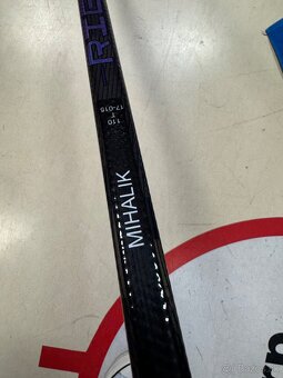 UPLNE NOVA PROFI HOKEJKA CCM RIBCOR TRIGGER 7 PRO + CUSTOM - 15