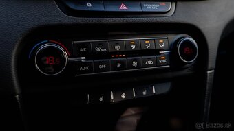 Kia Ceed SW 1.5 T-GDi GT-Line - 15