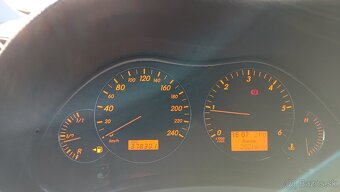 Predam Toyotu Avensis 2.2 D4D-cat - 15