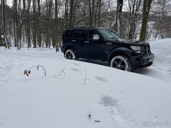 DODGE NITRO 2.8 R/T A/T - 15