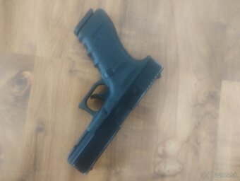 Predám sumky a Airsoft zbrane - 15
