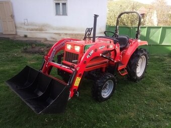 Traktor , malotraktor s čelným nakladačom - 15