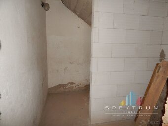 SPEKTRUM REALITY - Na Predaj  rodinný dom s pozemkom 457 m2  - 15