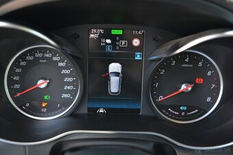 Mercedes-Benz GLC SUV 300e 4MATIC - 15