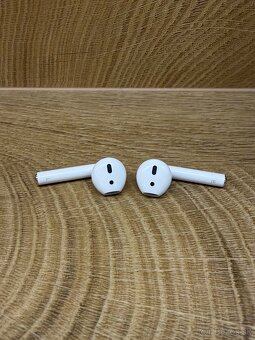 Apple AirPods 1 - 15