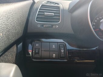 Kia Sorento 2.2 CRDI  4x4 automat 7 miestna verzia - 15