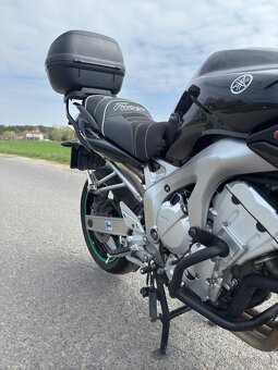 Yamaha FZ6 Fazer - 15