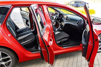 Kia Ceed SW GT-Line 1,4 T-GDi 7DCT (záruka, vynikajúci stav) - 15
