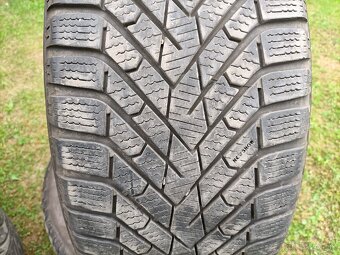 Zimné 225/40 R18 - 2x Kleber 2x Pirelli - 15