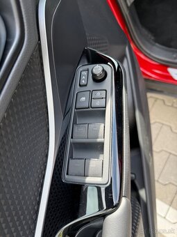 Predám auto Toyota CH-R GR Sport 2.0 - 15