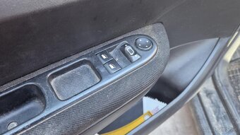 Peugeot 307 1,6HDI 80kw kód motora: 9HZ - 15