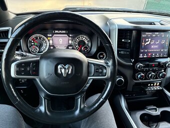 Dodge RAM 5.7 4x4 TUNING, SPORT, BLACK EDITION - 15