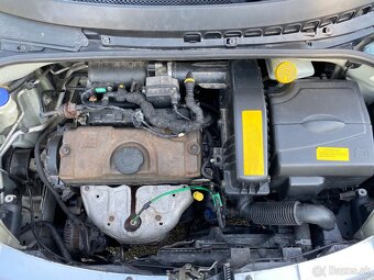 Na predaj: Citroën C3 1.4i,54kw, benzín, strieborná metalíza - 15