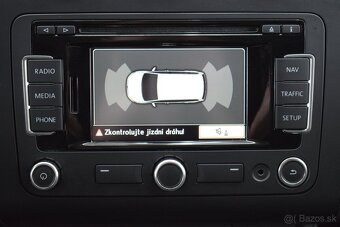 Volkswagen Touran 2,0 TDI 103 kW, 7-míst, REZERVACE  - 15