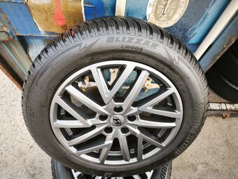 HYUNDAI/R18/R19 ORIG.ALU/PNEU - 15