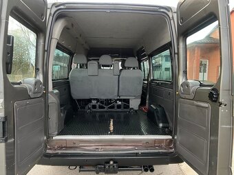 Ford Transit 7 miestne - 15
