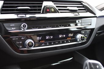 Bmw 520d touring - 15